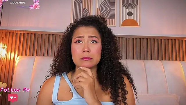 Ashleyy23x online show from June 25, 7:26 pm