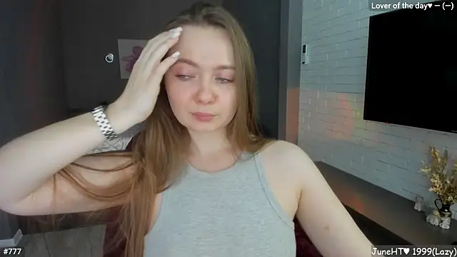 LizaGost online show from June 12, 11:40 am