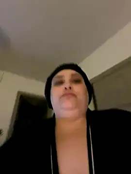 Snapshot of bbwredhead chatting on September 21, 7:40 am bbwredhead online show from September 21, 7:40 am
