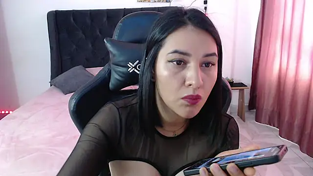 Snapshot of Fleurmeyer79 chatting on October 2, 3:17 pm Fleurmeyer79 online show from October 2, 3:17 pm