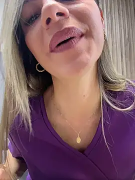 alicee16 online show from July 1, 9:36 pm