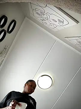 Snapshot of Neelo-Smith chatting on November 1, 5:55 am Neelo-Smith online show from November 1, 5:55 am