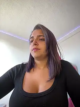 Alicia Ruiz online show from July 16, 8:24 pm