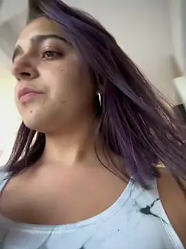 Alicia Ruiz online show from June 22, 7:55 pm