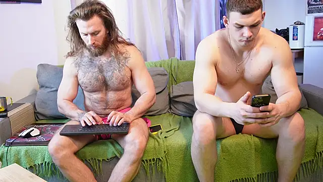 rusbigpaul online show from April 27, 7:27 am