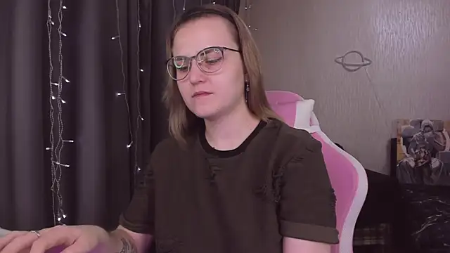 MissBrightShine online show from October 24, 11:06 am