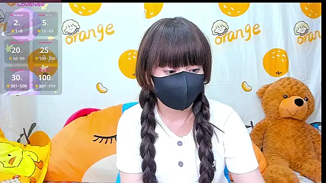 alonelove   online show from October 28, 4:07 am