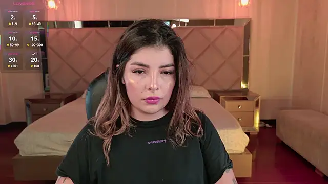 LisaMonroe  online show from March 13, 8:43 pm