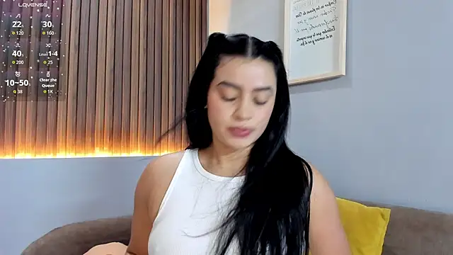 Paula Desousa online show from July 14, 7:40 pm