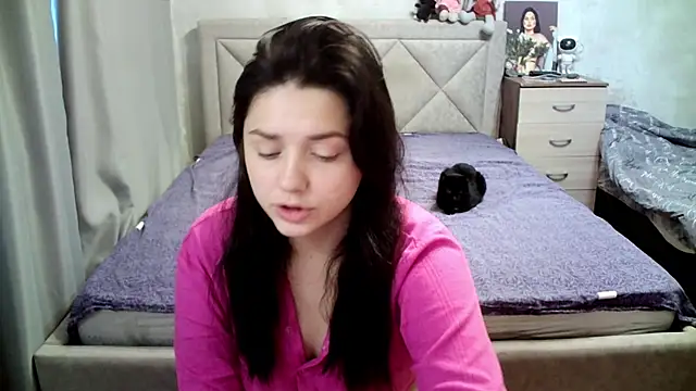 juliettkalen online show from July 3, 3:56 am