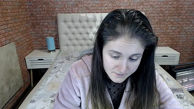 Snapshot of Holliy_Cooper chatting on October 1, 11:26 am Holliy Cooper online show from October 1, 11:26 am