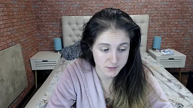 Snapshot of Holliy_Cooper chatting on October 14, 7:44 am Holliy Cooper online show from October 14, 7:44 am