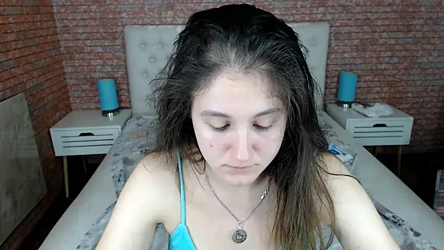 Snapshot of Holliy_Cooper chatting on October 19, 8:38 am Holliy Cooper online show from October 19, 8:38 am