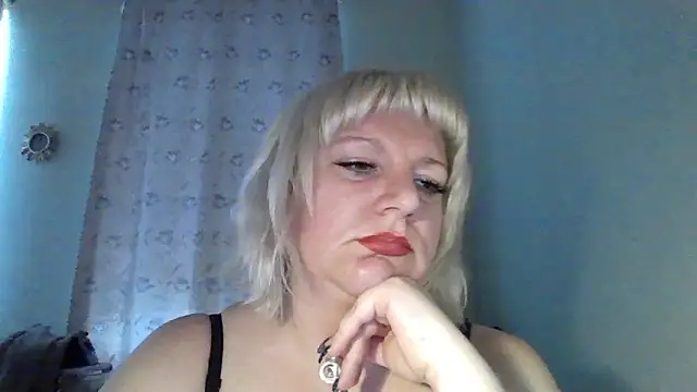 MeilomaWesa online show from February 15, 9:08 am