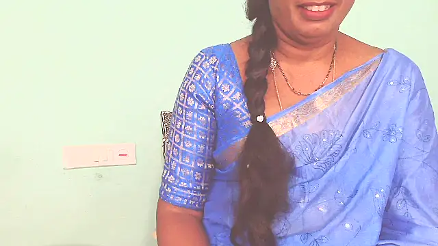 shrutitelugu69 online show from May 1, 5:05 pm