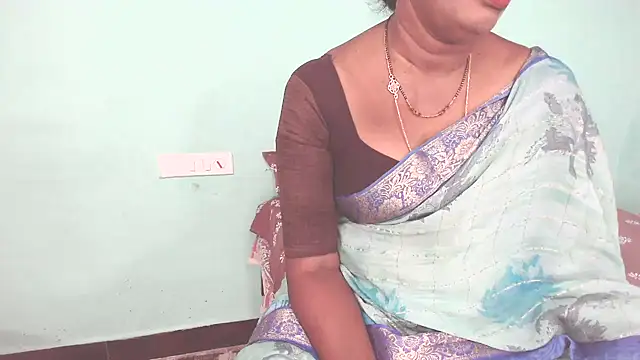 shrutitelugu69 online show from June 5, 5:19 pm