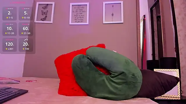 AlissonnFoxx online show from December 16, 10:26 pm