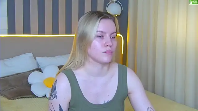 AmaliaBell online show from June 25, 1:02 pm