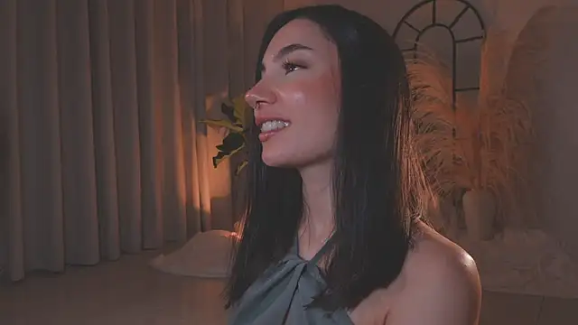 AmyArmstrong online show from September 24, 1:15 am