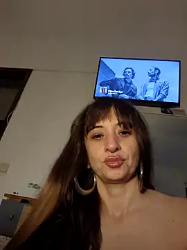 xgabyenlalunax online show from October 28, 5:30 pm