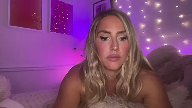 Fitnessbabe69 online show from August 5, 12:11 pm